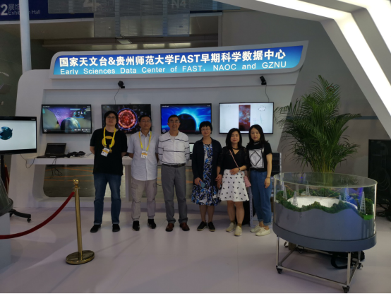 副校长谢晓尧带队参加第二届中国西部国际投资贸易洽谈会 广纳资源促合作
